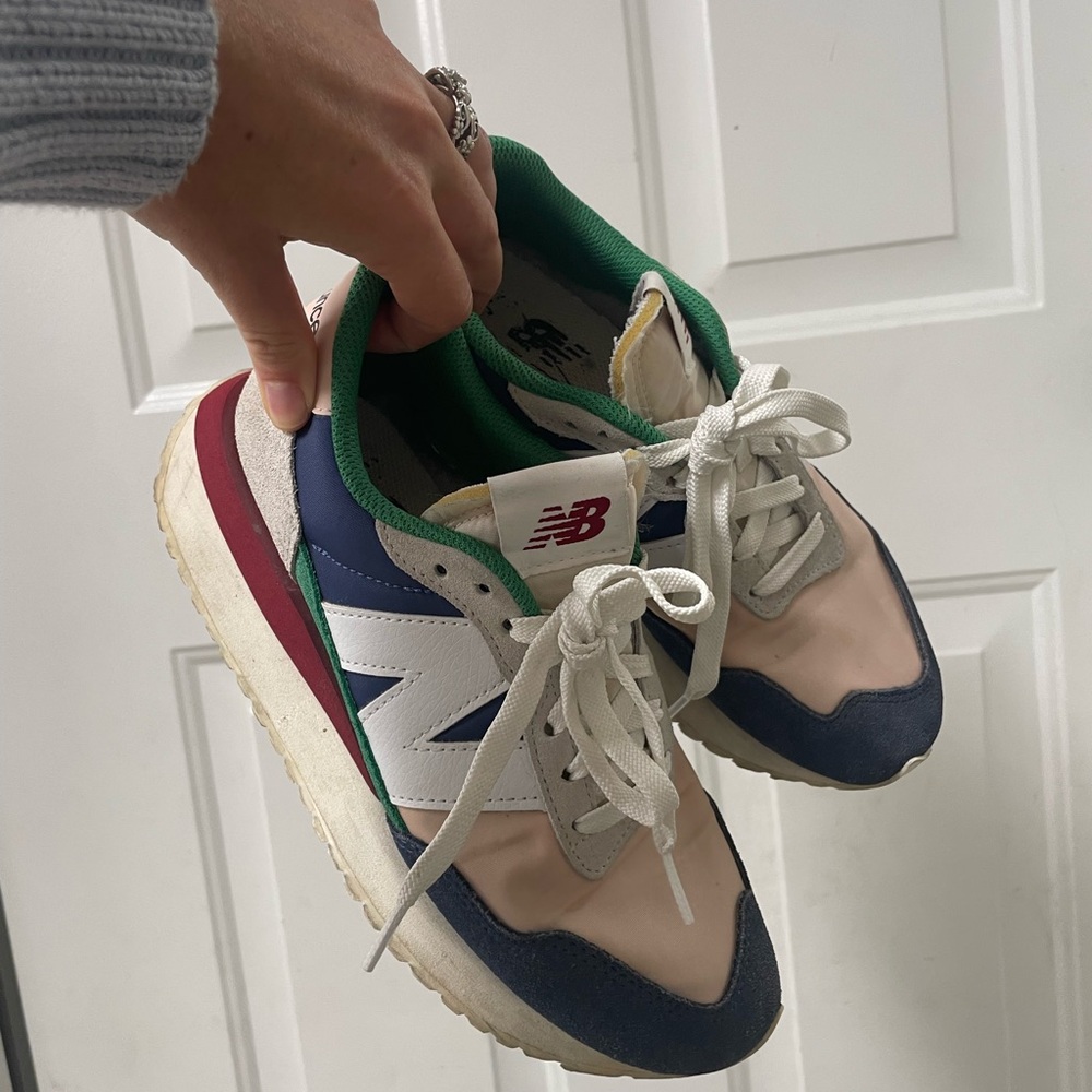 New Balance Retro Sneakers